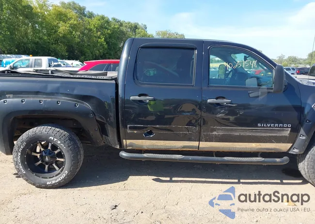 3GCXKSE22AG251288: 40251548