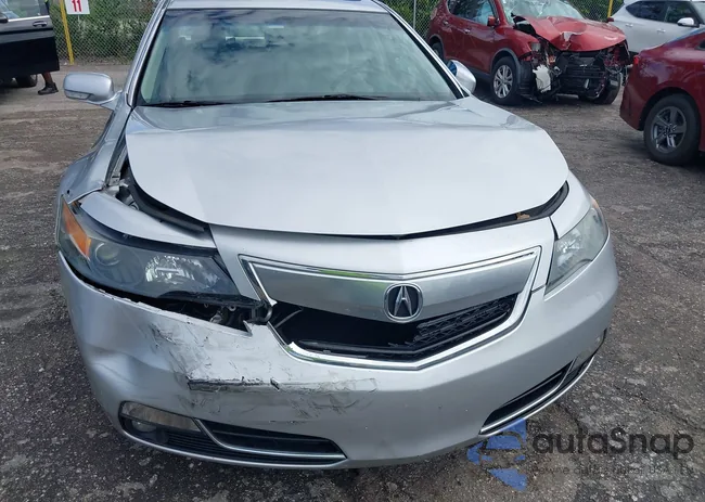 19UUA8F51CA026784: 40251552