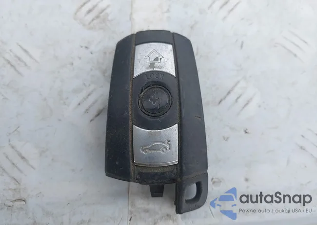 WBAVB335X6PS13754: 40251554