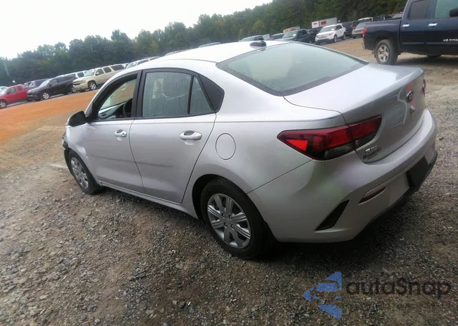 3KPA24AD8ME412798: 40251698