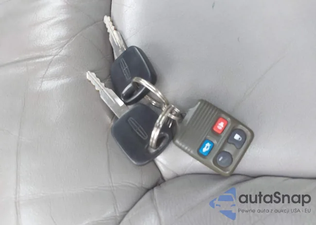 1LNFM97VXWY707441: 40251153