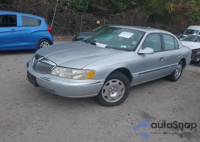 1LNFM97VXWY707441: 40251153