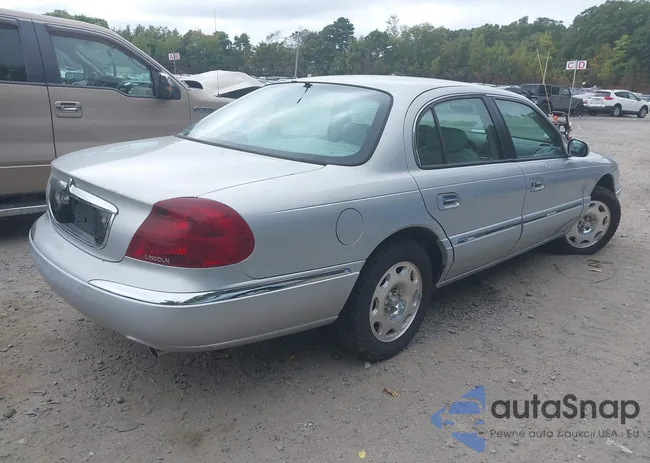 1LNFM97VXWY707441: 40251153