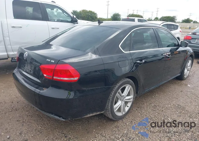 1VWBN7A31EC077295: 40255453