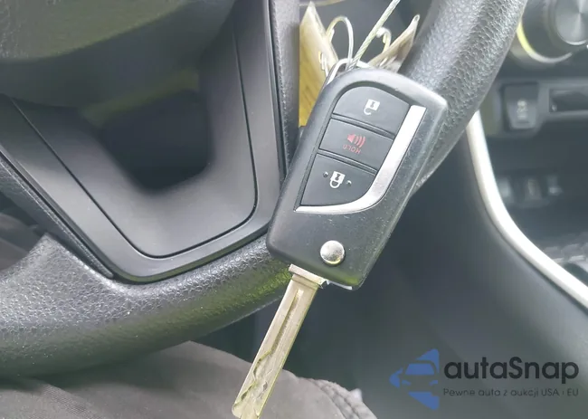 2T3H1RFV6NC186526: 40256774