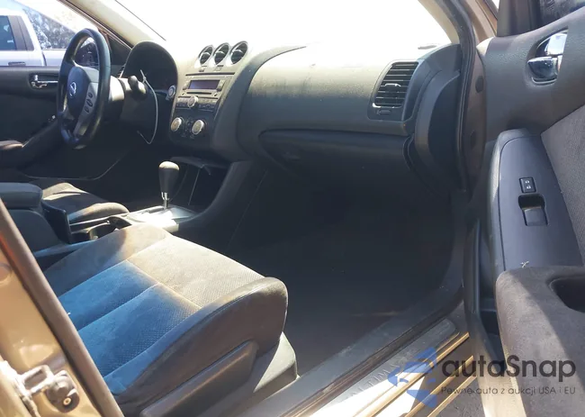 1N4AL21E18N459088: 40256041