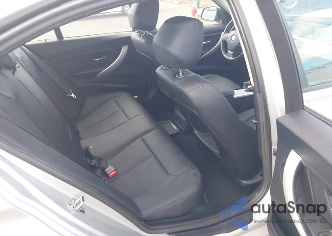 WBA3A5G52CNN65587: 40257554