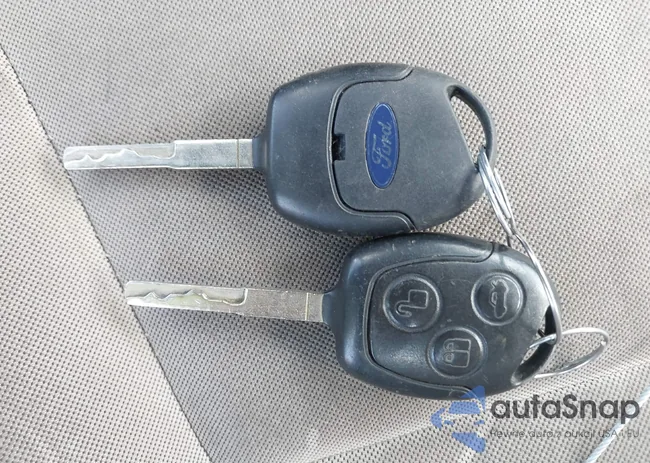 3FADP4BJ1EM225774: 40258669