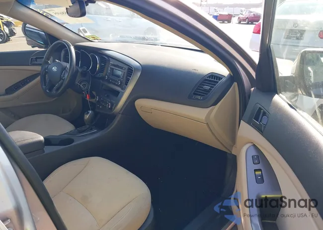 5XXGM4A76CG025753: 40258695