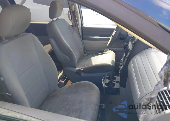 2D8HN44H48R761256: 40257947