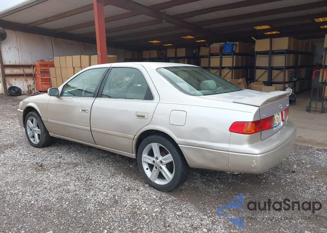 4T1BG22K4YU988818: 40259352