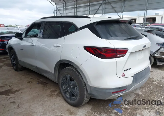 3GNKBDR43RS210038: 40260571