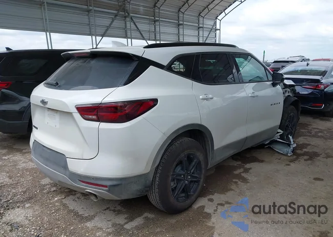 3GNKBDR43RS210038: 40260571