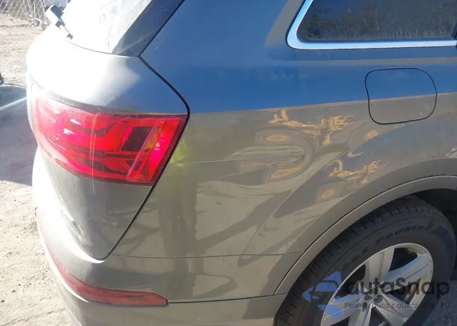 WA1AHAF76JD008843: 40261435