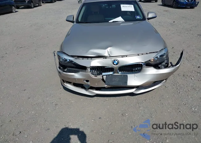 WBA3C3C54DF982032: 40263911