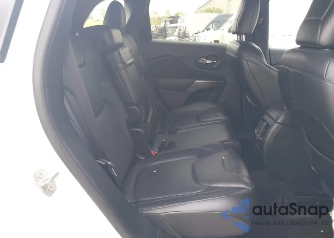 1C4PJMDN8KD179750: 40267561