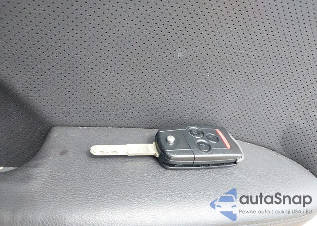 JH4CU26629C027137: 40267765