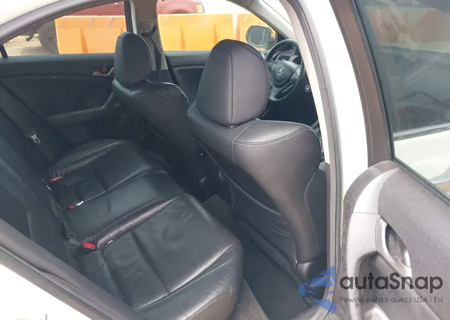 JH4CU26629C027137: 40267765