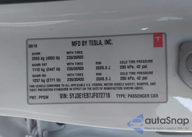 5YJ3E1EB7JF072718: 40268331