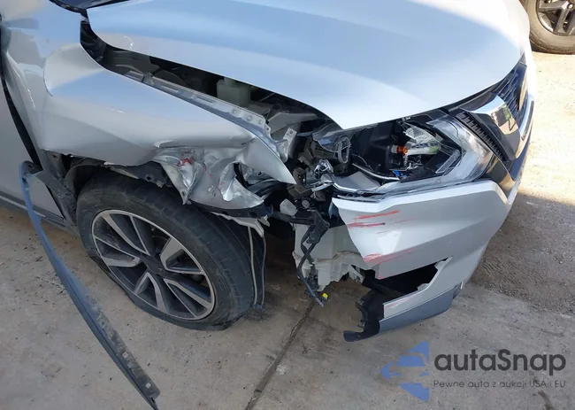 JN8AT2MV6JW325963: 40267913