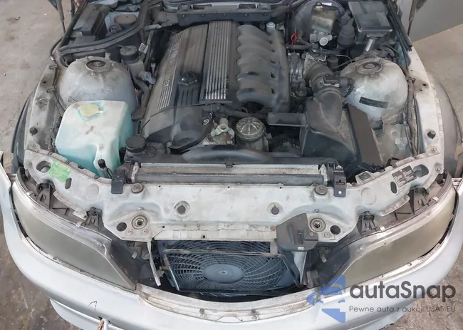 WBSCK9340YLC90966: 40269236