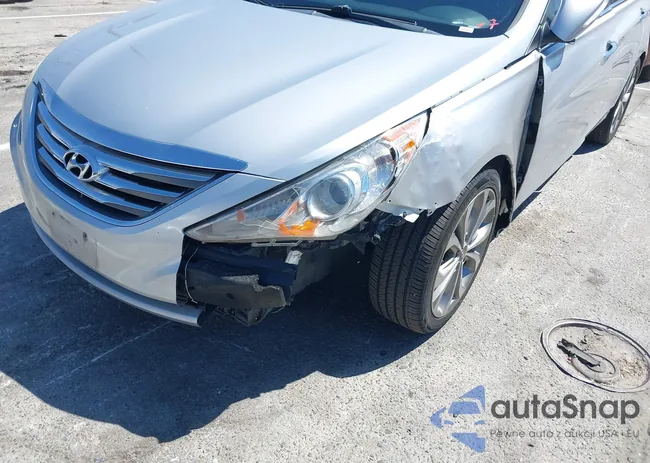 5NPEC4AB1EH854672: 40271243