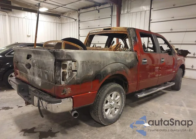 1FTFW1ET8EKF30519: 40271152