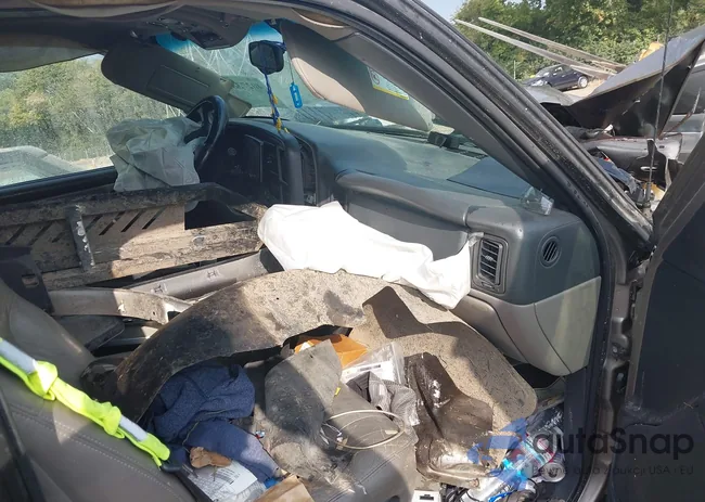 1GNEK13Z12J125058: 40273356