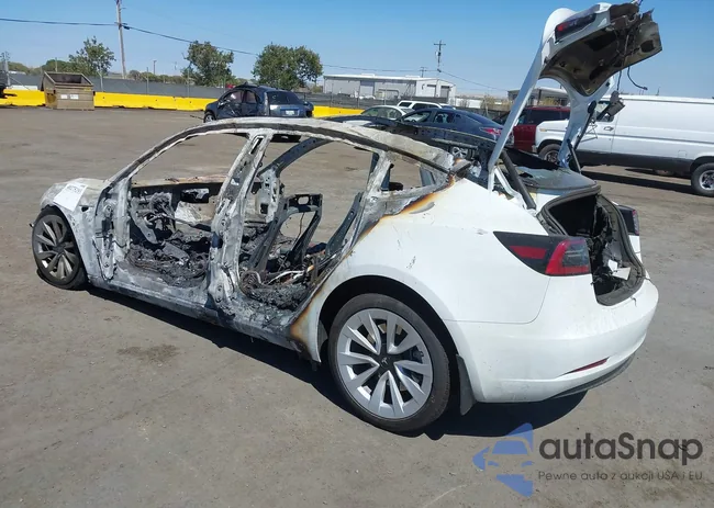 5YJ3E1EB9PF670270: 40275293