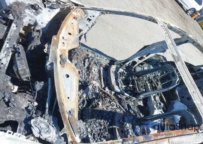 5YJ3E1EB9PF670270: 40275293