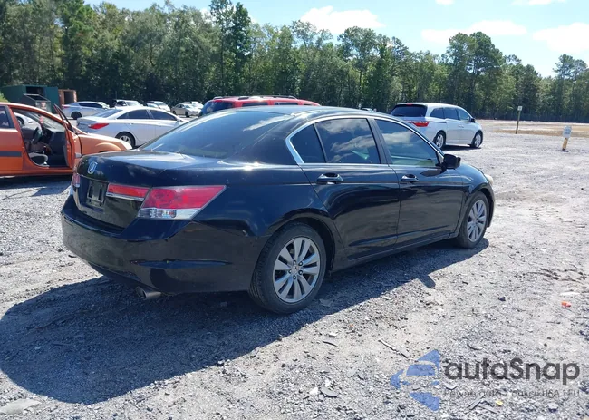 1HGCP2E76BA047168: 40275484