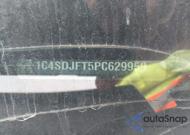 1C4SDJFT5PC629959: 40274866