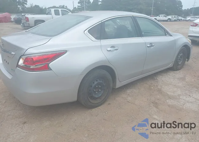 1N4AL3AP1EC272318: 40277600