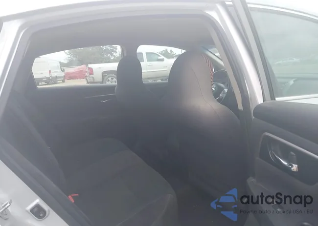 1N4AL3AP1EC272318: 40277600