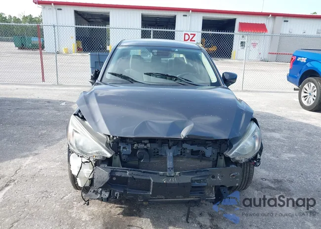 3MYDLBYV9KY524844: 40278073