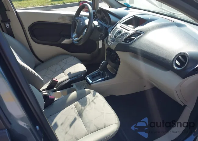 3FADP4EJXBM218832: 40279436