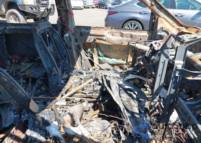 2D8HN44E59R628853: 40278693