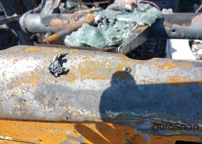 2D8HN44E59R628853: 40278693