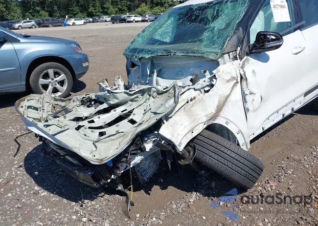 KNDETCA77R7608841: 40279884