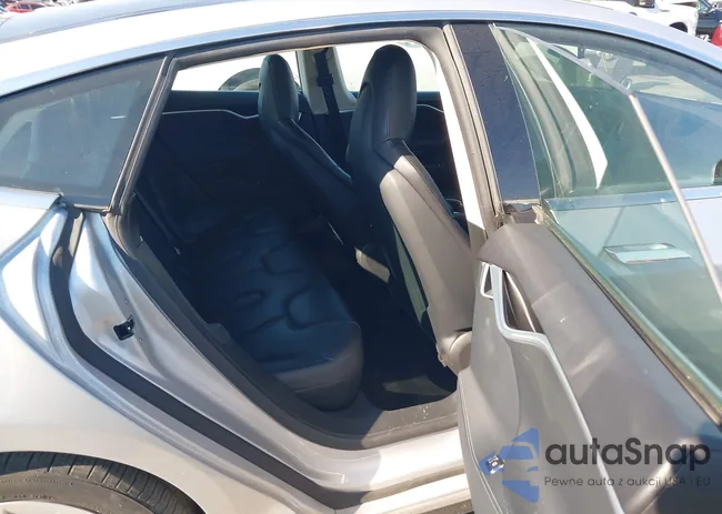 5YJSA1S27FF086119: 40281476