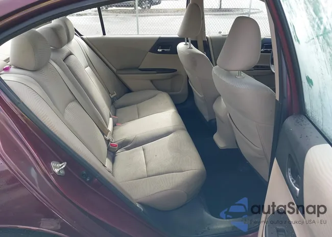 1HGCR2F30HA096008: 40281482