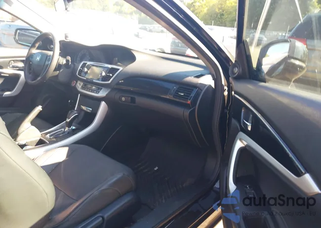 1HGCT2B86DA008933: 40280741