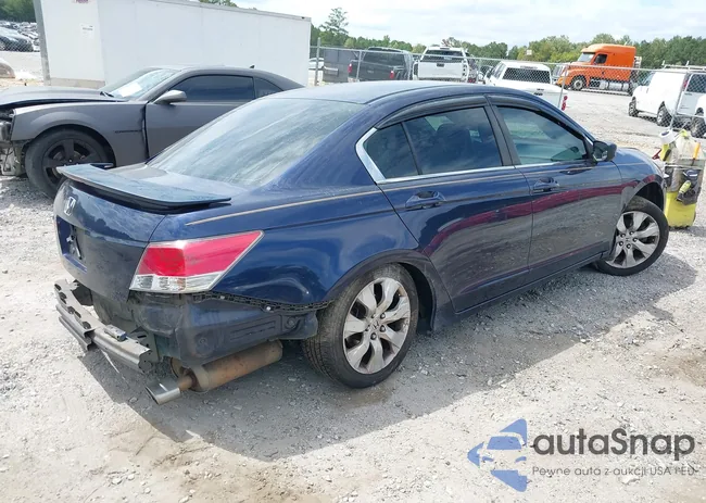 1HGCP2F75AA194689: 40281869