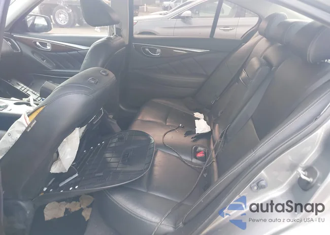 JN1BV7ARXEM698605: 40286330