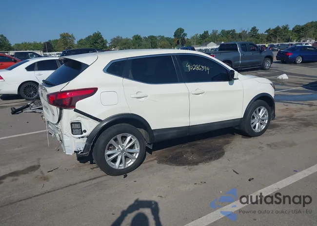 JN1BJ1CR8HW110120: 40286394