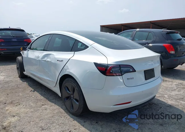 5YJ3E1EA6LF797236: 40289386