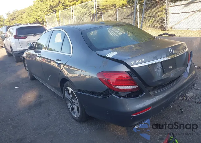 WDDZF4KB8HA260234: 40290597