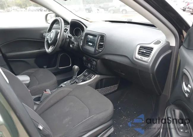 3C4NJDAB9MT591271: 40293165