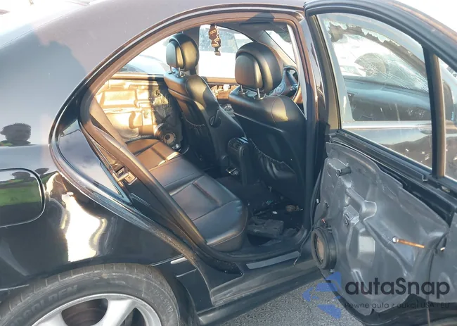 WDBRF52H96E022353: 40294557