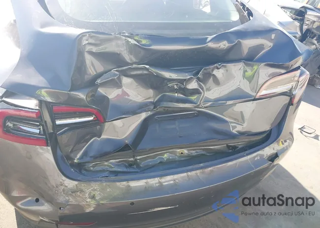 5YJ3E1EA9MF868219: 40293936